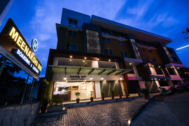 Meenakshi Inn Photo